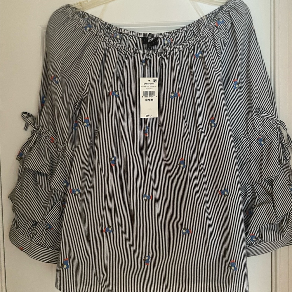 Sanctuary Gray Smocked 3/4 Sleeve Blouse